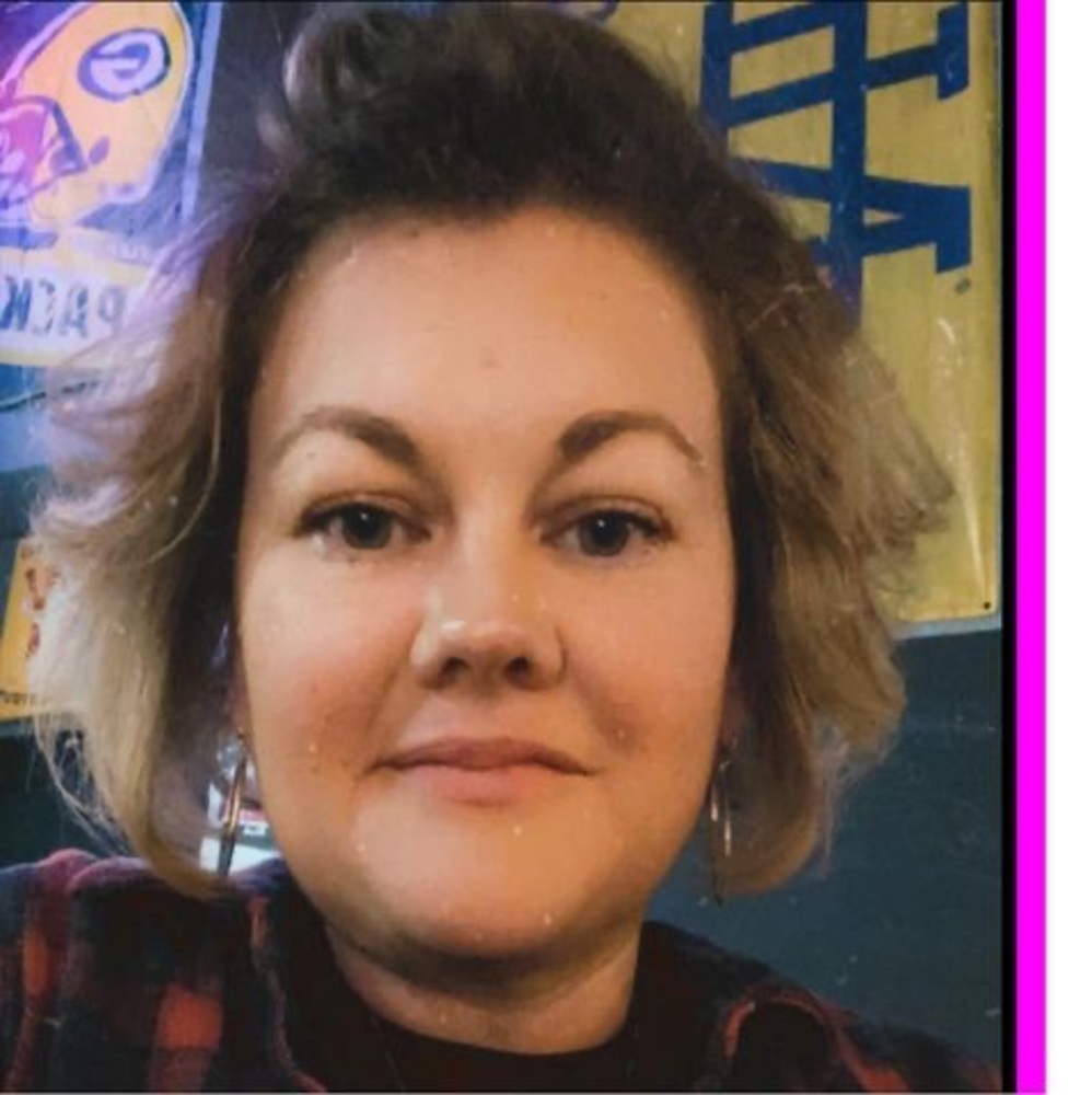 Meet your Posher, Tiffany